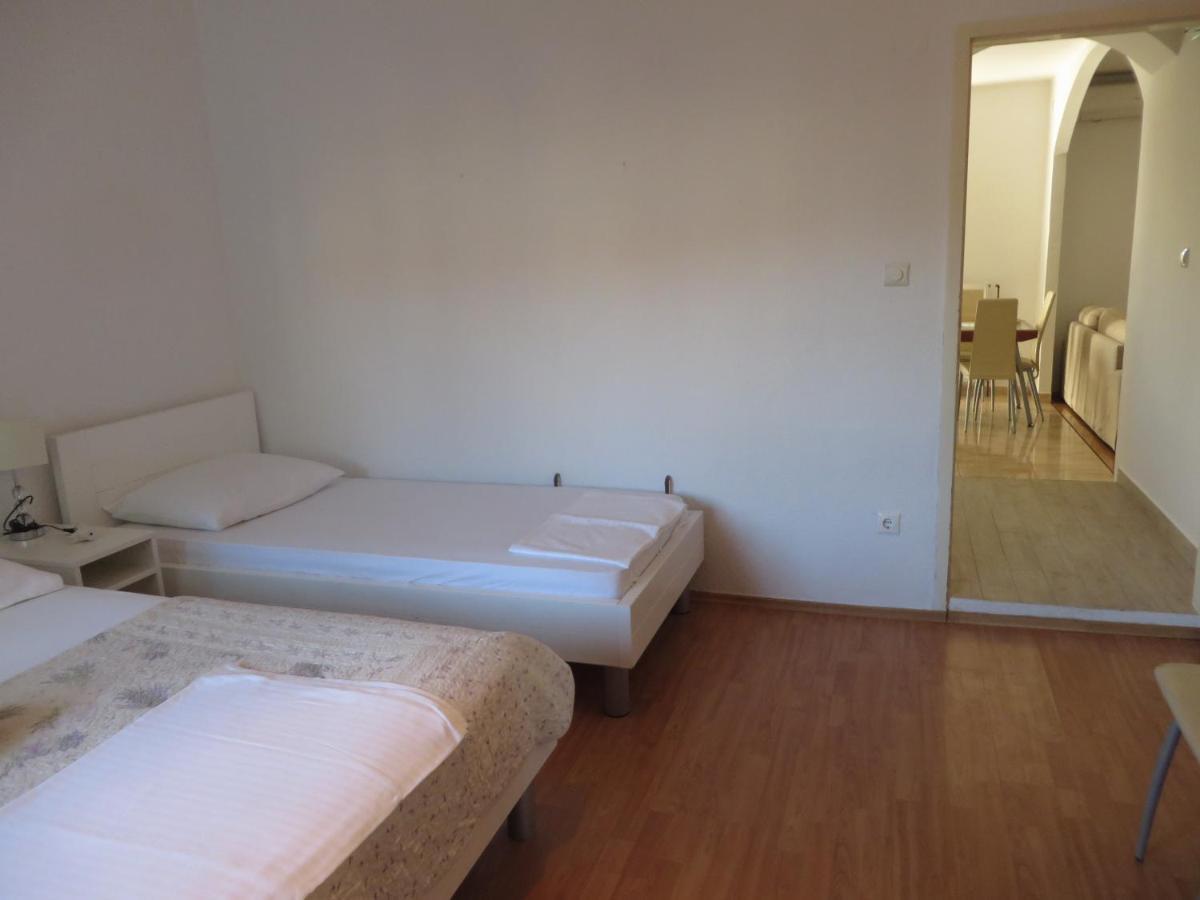 Apartments Tonka Pakoštane Kültér fotó
