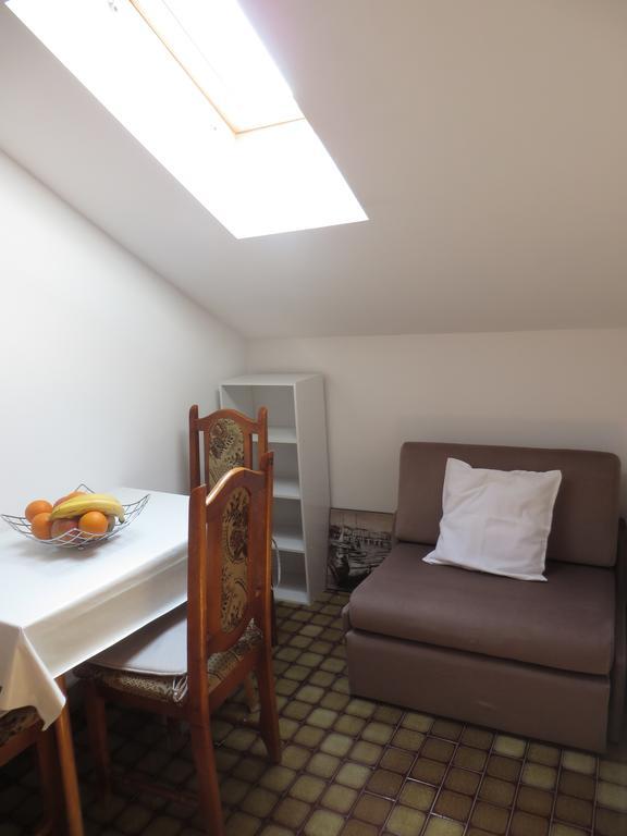 Apartments Tonka Pakoštane Szoba fotó