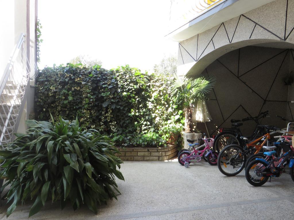 Apartments Tonka Pakoštane Kültér fotó