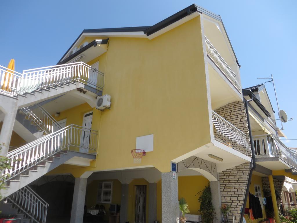 Apartments Tonka Pakoštane Kültér fotó