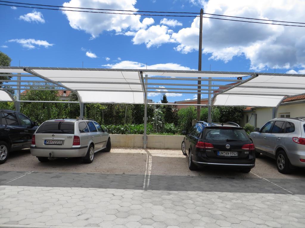 Apartments Tonka Pakoštane Kültér fotó
